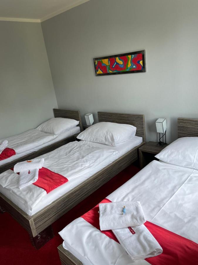 Hotel Olympia Kopřivnice Buitenkant foto